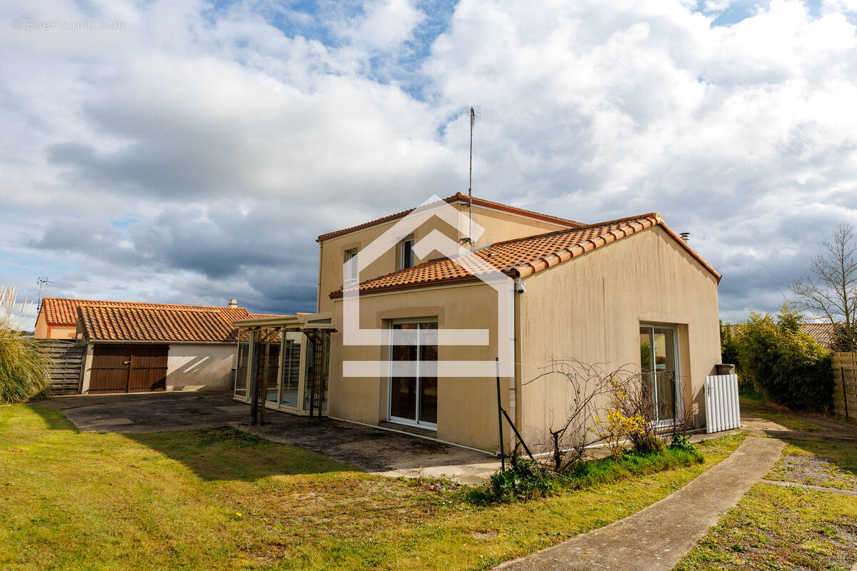 Maison à SAINT-MICHEL-CHEF-CHEF