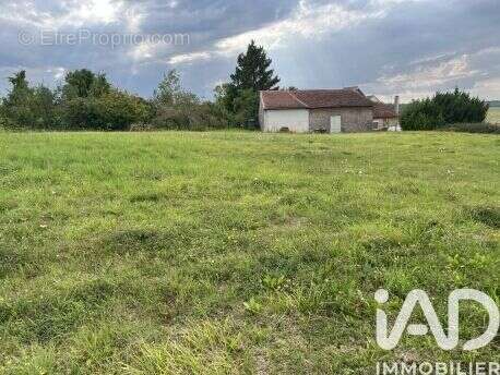 Photo 3 - Terrain à MAGNANT