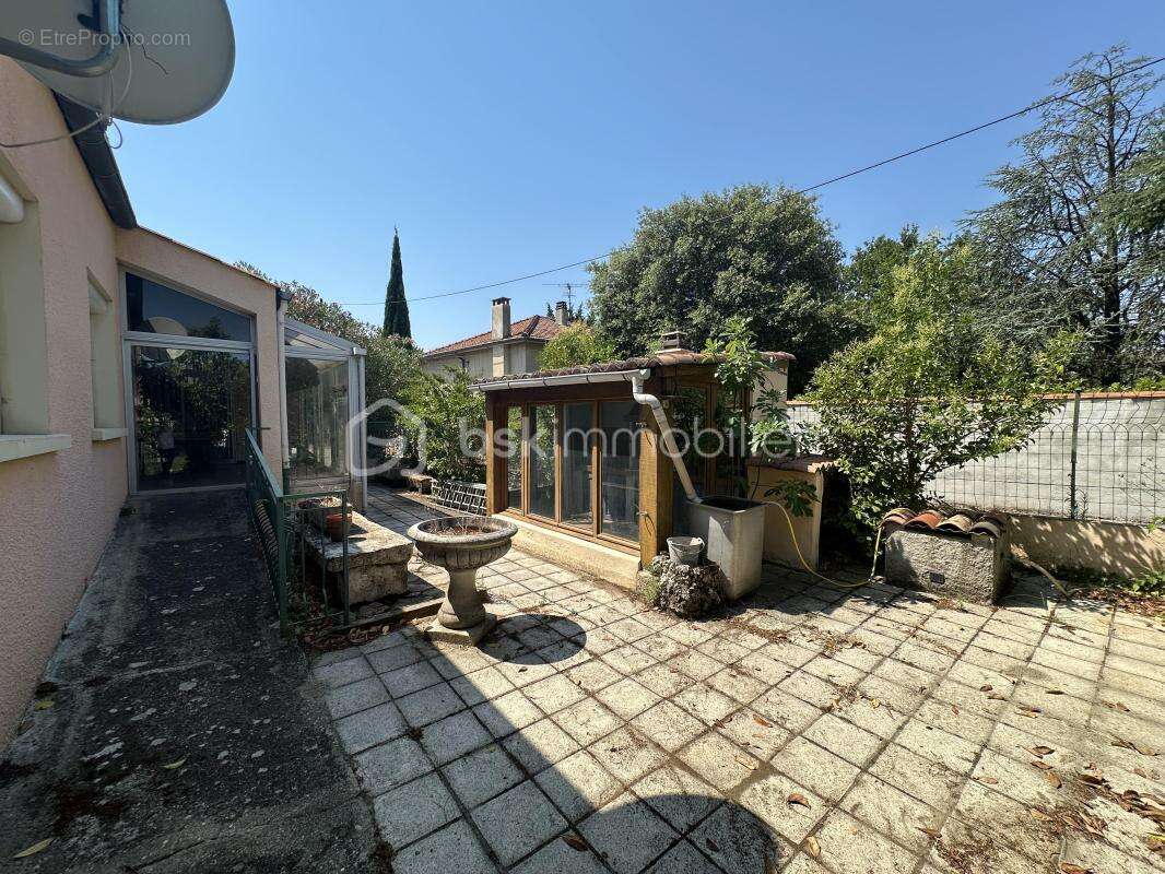Maison plain pied avec garage - photo 4