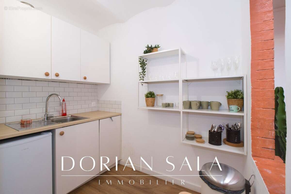 Appartement à MARSEILLE-4E
