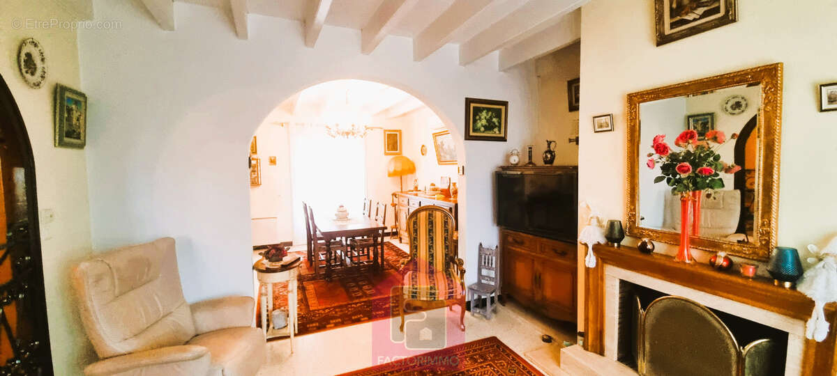 Maison à PRAYSSAC