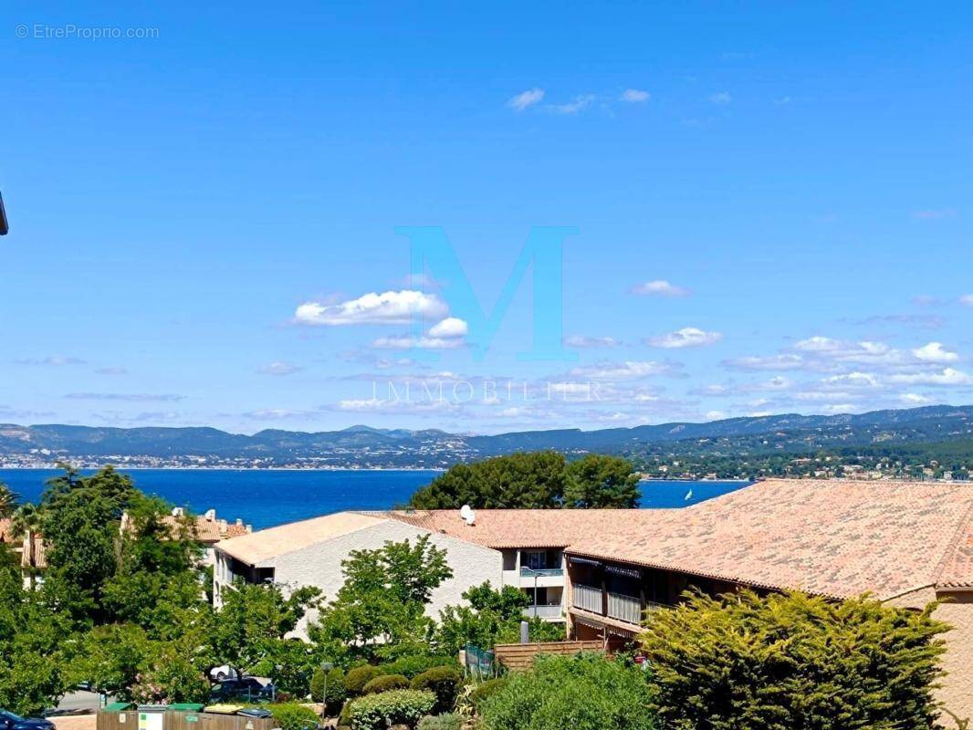 Appartement à SAINT-CYR-SUR-MER