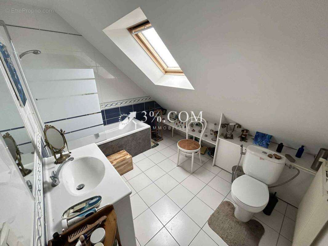 Maison à LA TURBALLE