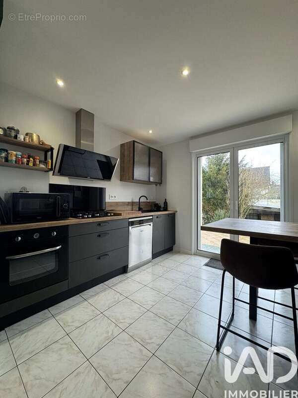 Photo 5 - Maison à LA CHAPELLE-SAINT-URSIN