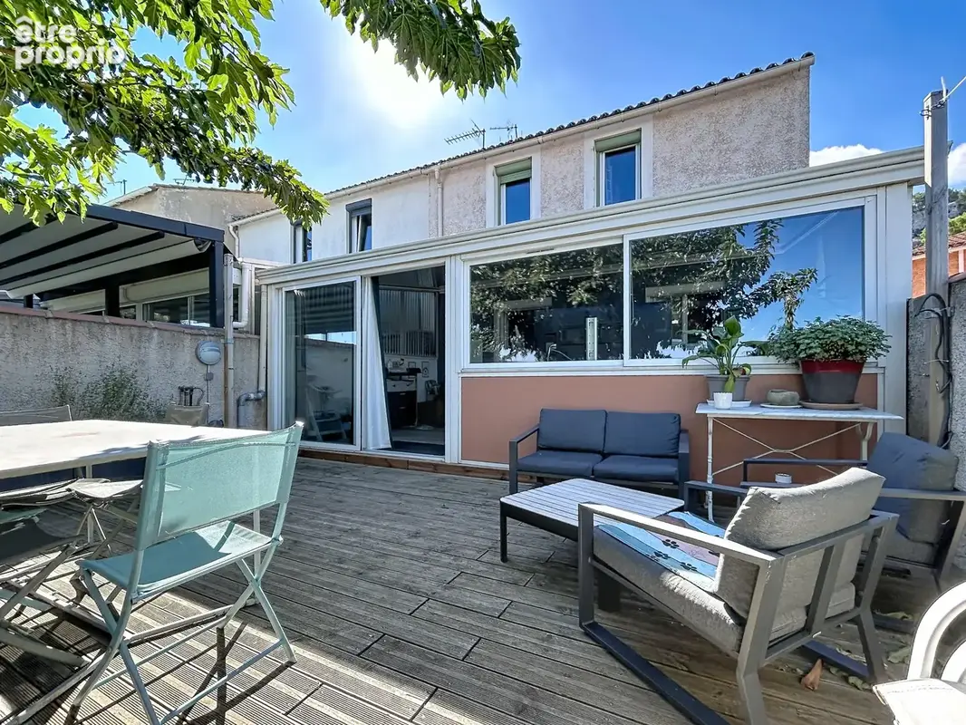 CHÂTEAUNEUF-LES-MARTIGUES   Maison familiale 4 chambres avec jardin, piscine et garage - photo 2