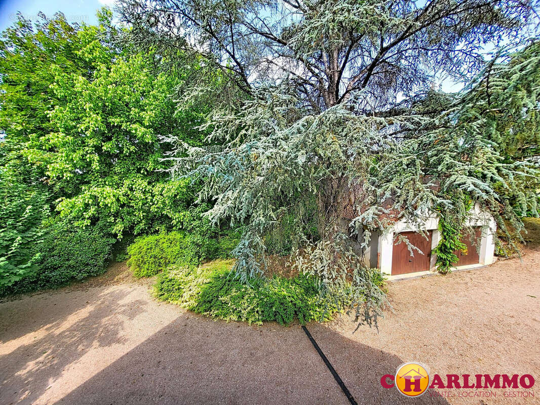 Maison 186 m² à Saint-Junien  - photo 3