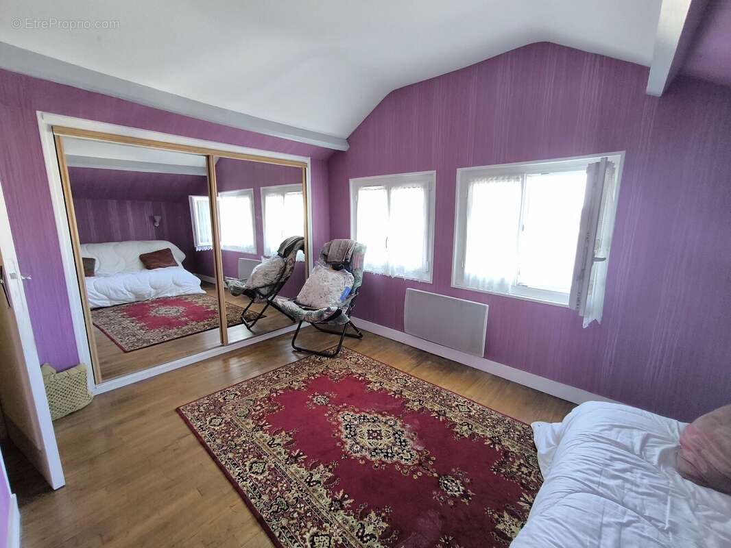 Maison à SAINT-JUNIEN