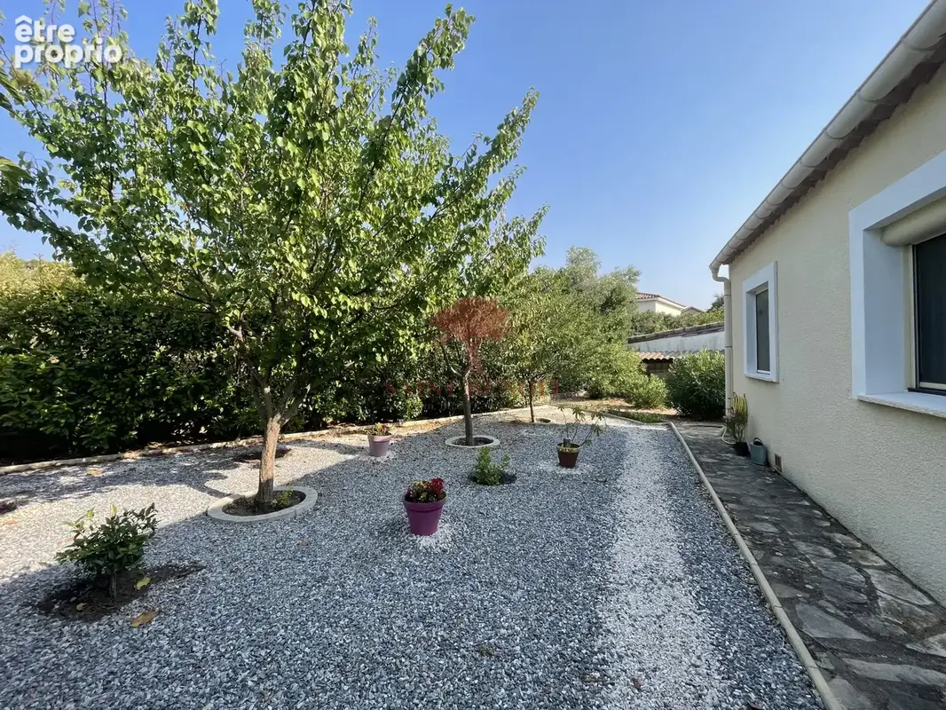 Le pouget - a vendre villa de type t4 avec une piscine - photo 14