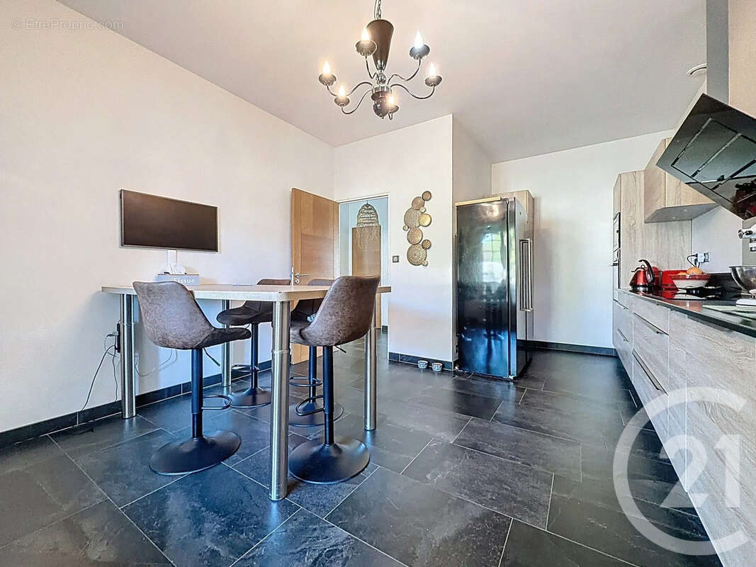 Maison 185 m² à Fralignes  - photo 13