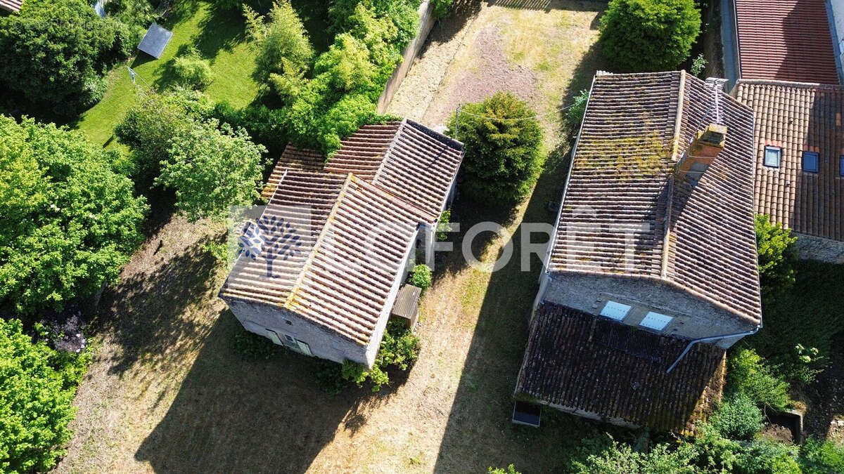 Maison à SAINT-LOUP-LAMAIRE