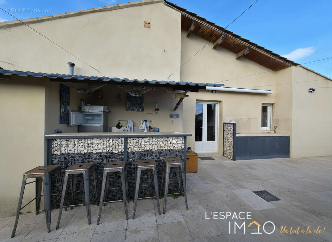 Maison à CABRIERES-D'AVIGNON
