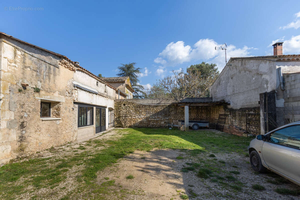 Maison à MAUBEC