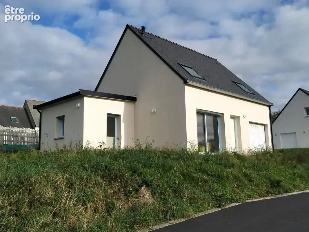 Maison à ELLIANT