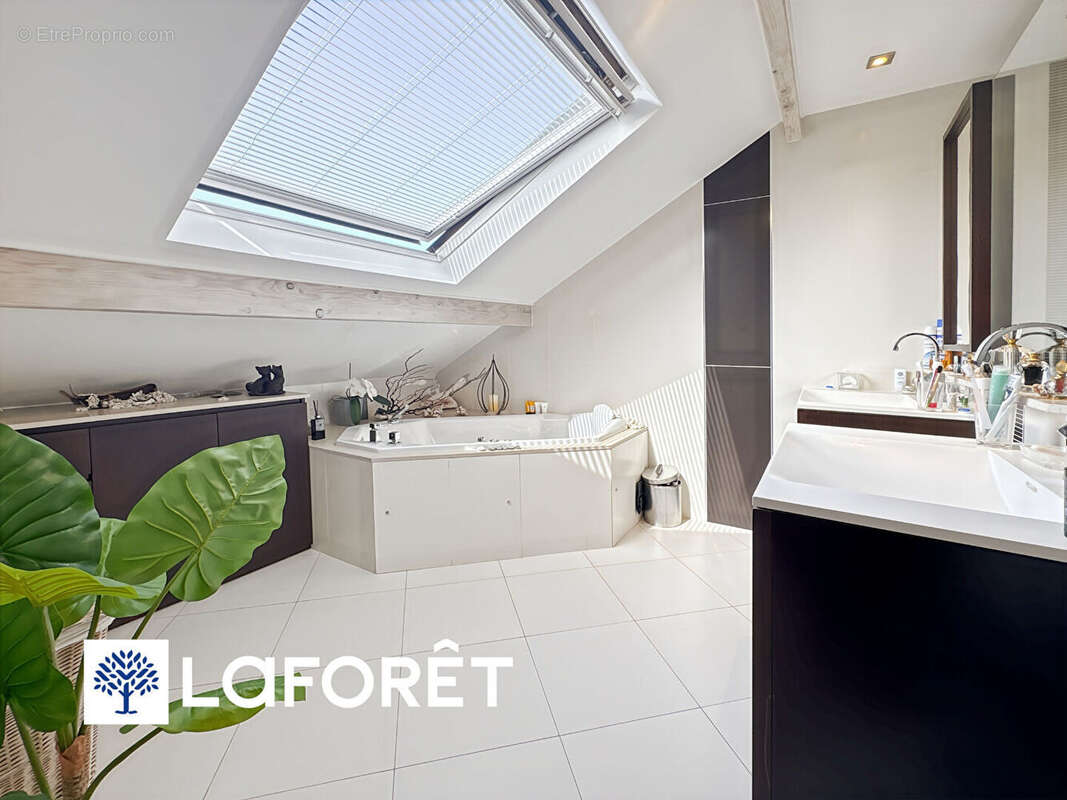 Maison 6 pièces quartier gare avec piscine à vendre à Sainte-Geneviève-des-Bois - photo 7