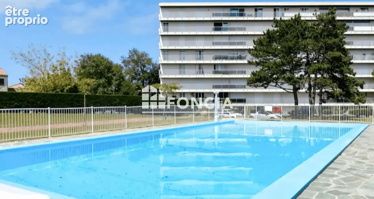 T3 vue mer avec balcon filant, piscine et garage - photo 2