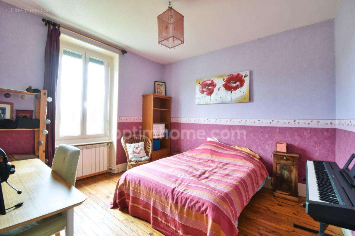 *** exclusivite *** grande maison avec terrasses, dependances et potager *** st dier d'auvergne 63520 *** - photo 16