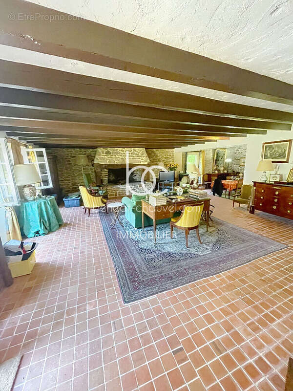 Maison à SURZUR