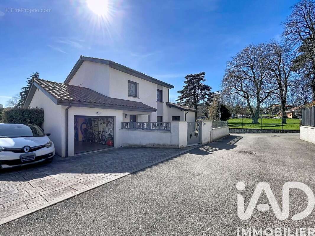 Photo 8 - Maison à CHARLY