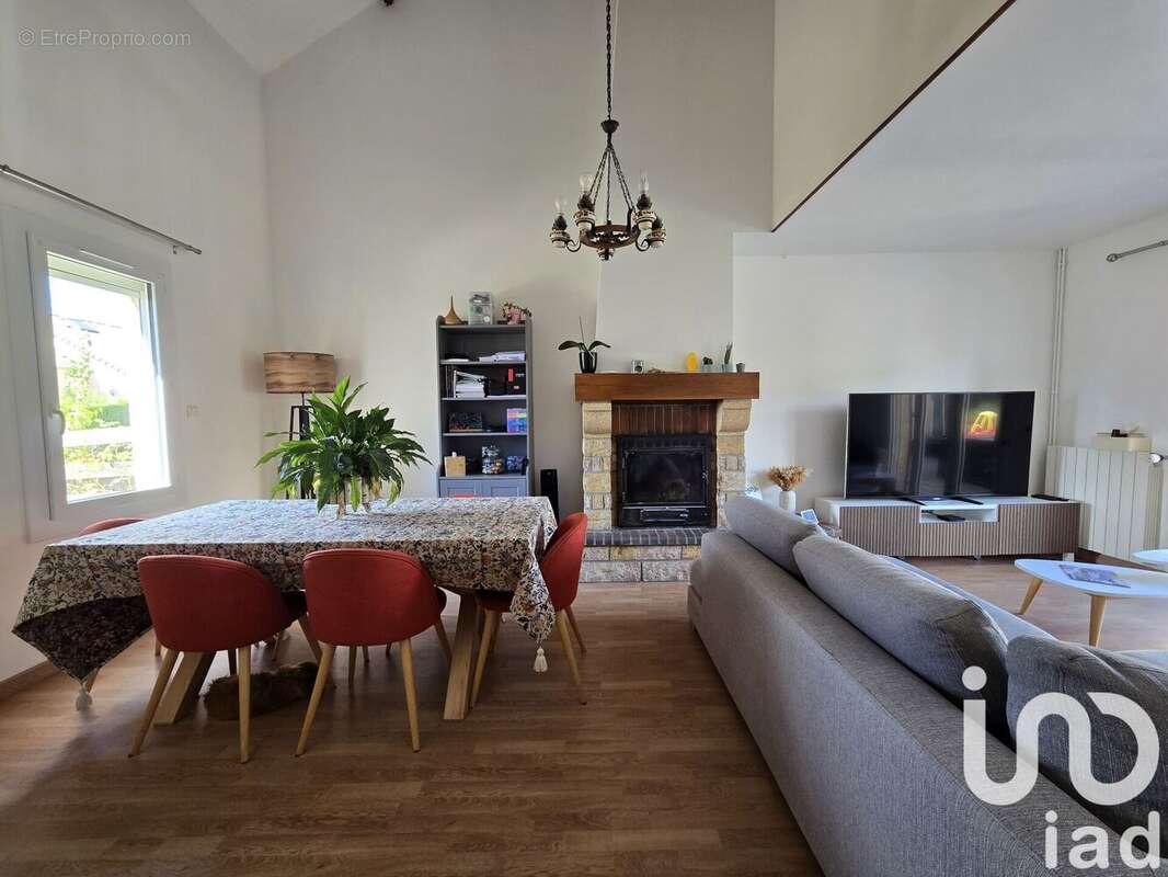 Photo 2 - Maison à CHERISY