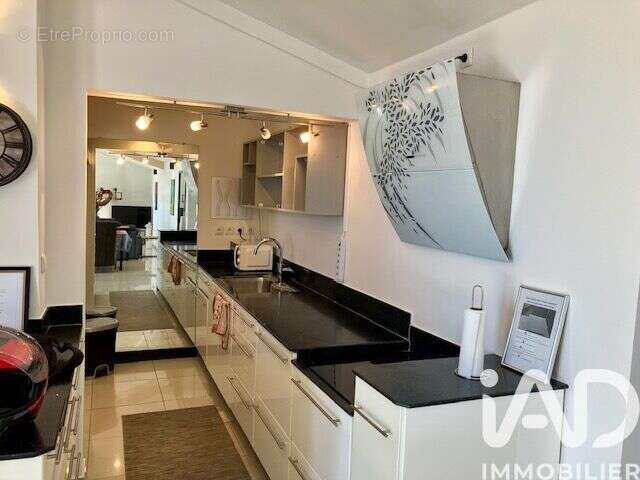 Photo 5 - Appartement à SAINT-DENIS