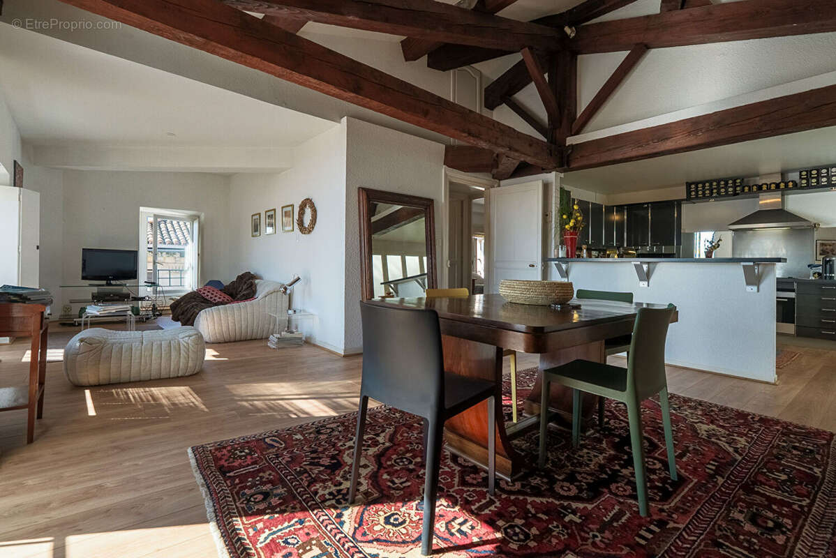 Appartement à CARCASSONNE