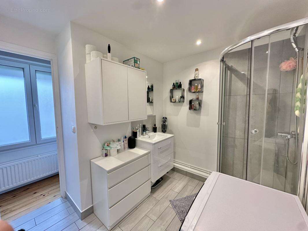 Appartement à COLOMBES