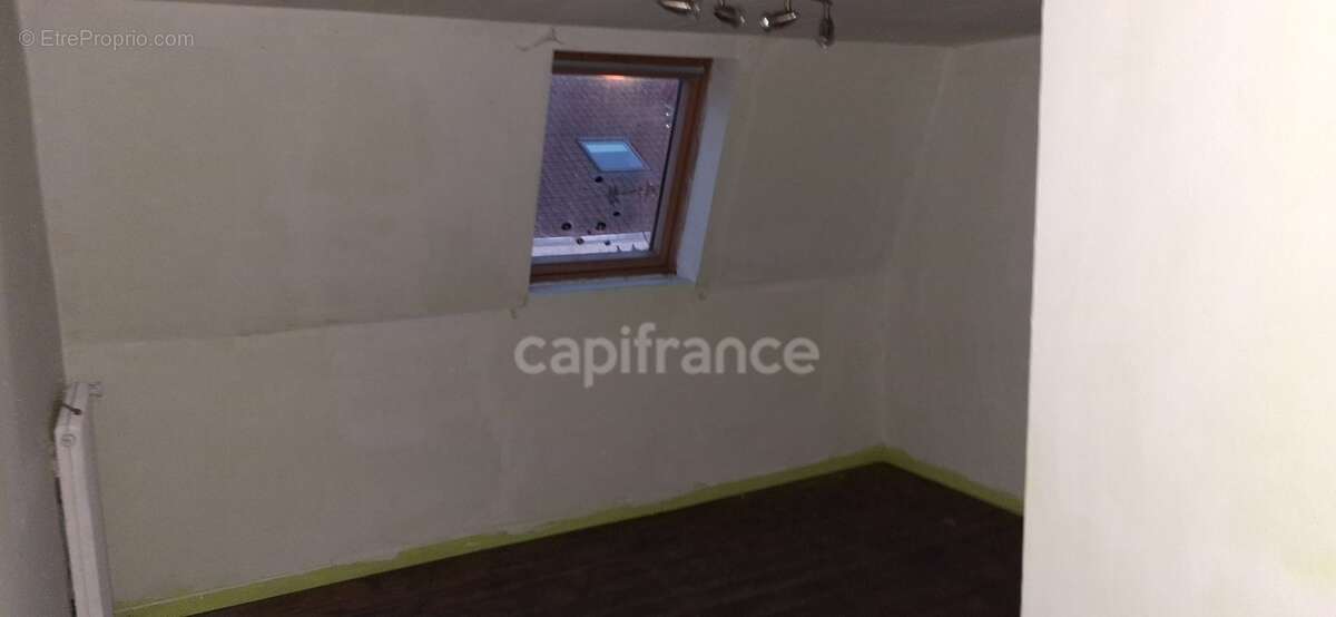 Maison à vendre 7 pièces à Laventie (62)  88 000 euros - photo 6