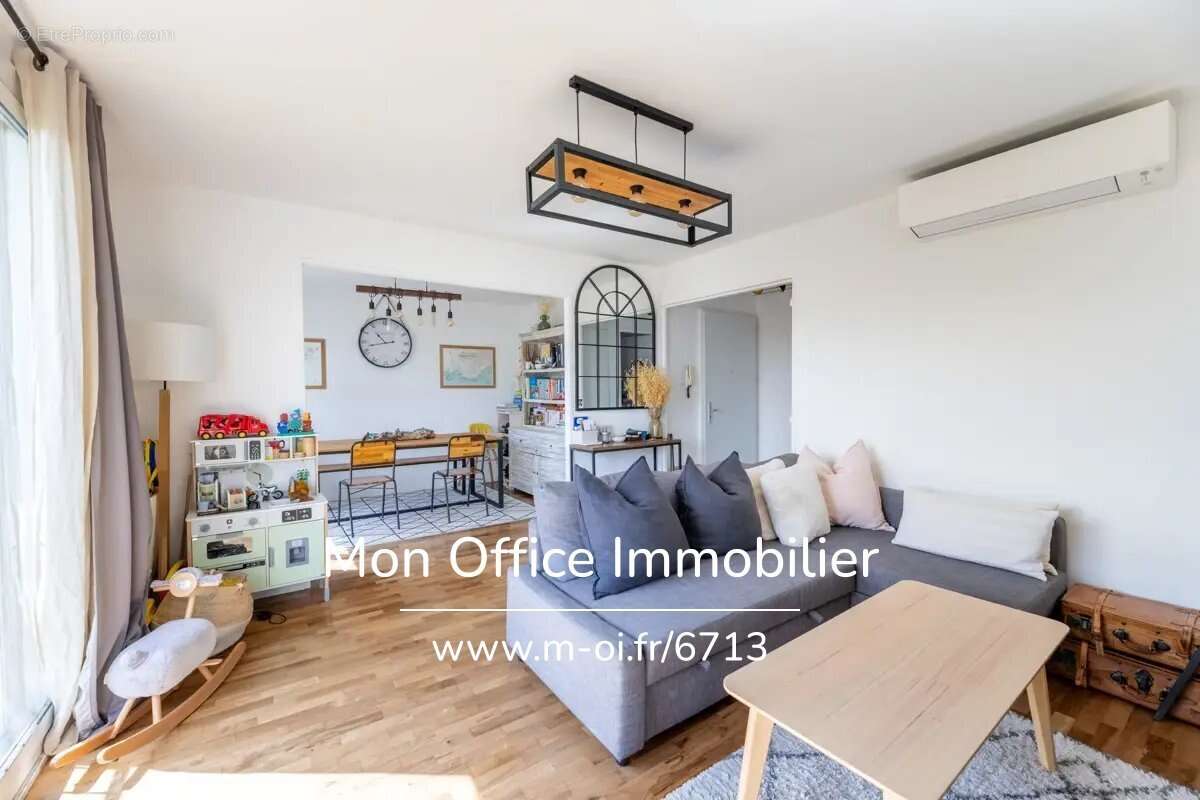 Référence : 6713-PAN - Appartement 3 pièces de 69 m² à Aix-En-Provence - photo 2