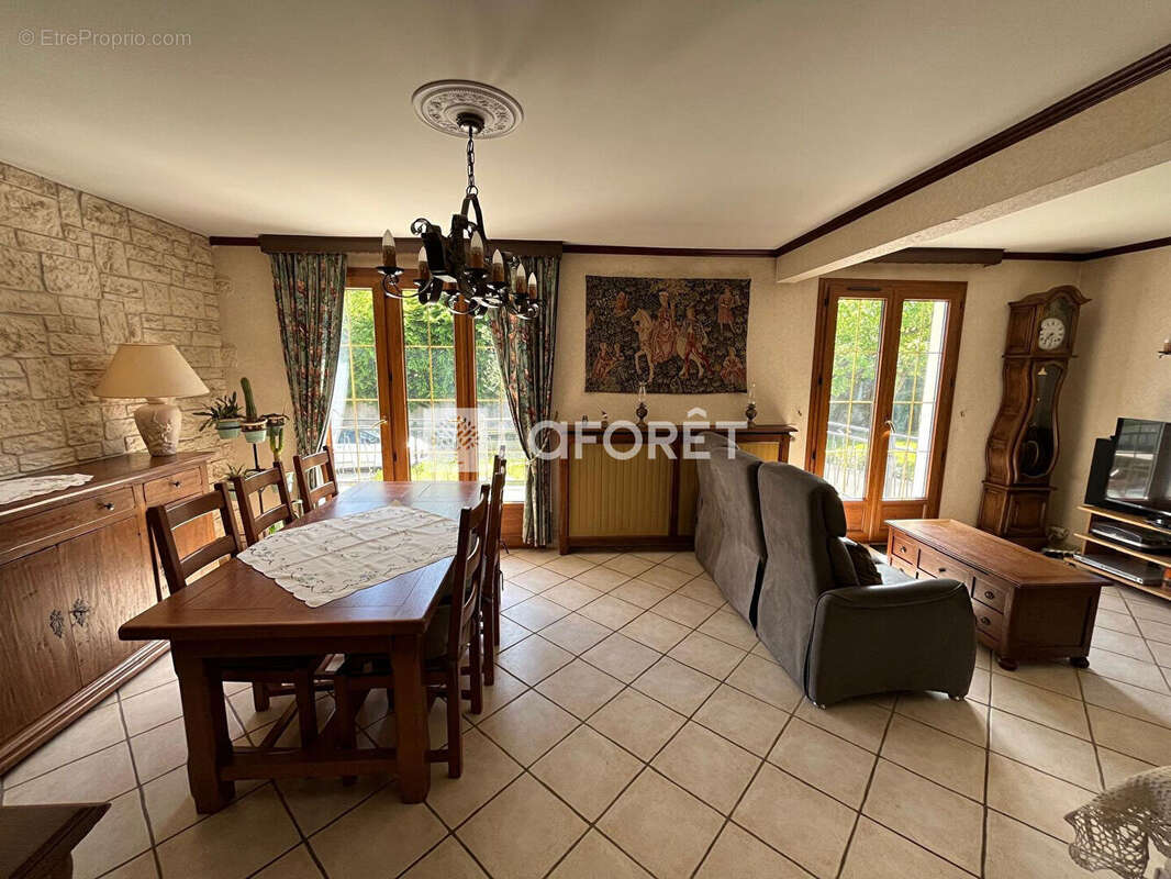 Maison Jambville 6 pièce(s) 94,51m2 - photo 4