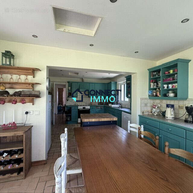 Maison 137 m² à Rostrenen  - photo 8
