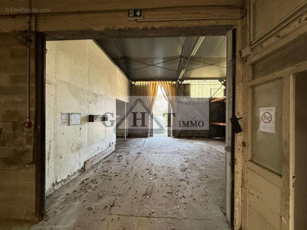 Commerce à COLOMBES