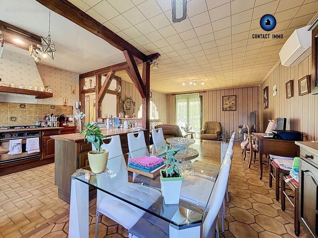 Maison 131 m² à Saint-Viance  - photo 3