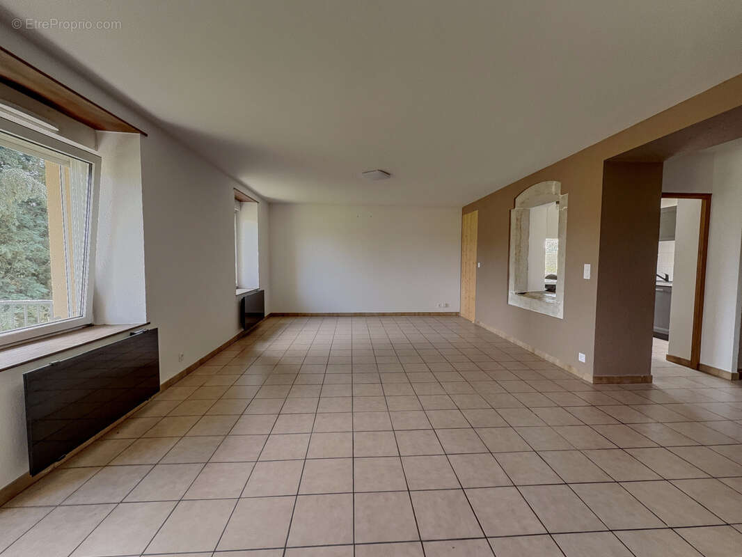 Appartement à CERNAY-L'EGLISE