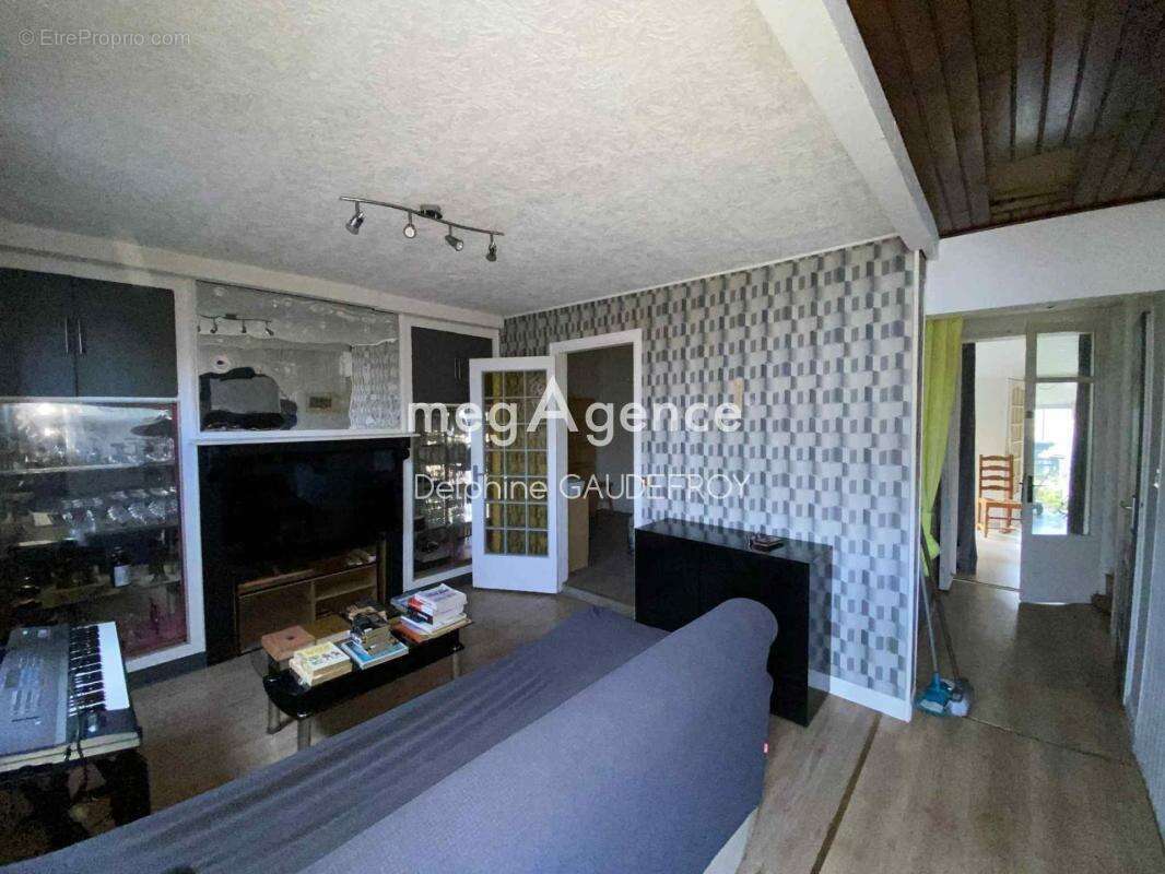 Maison à MARCELCAVE