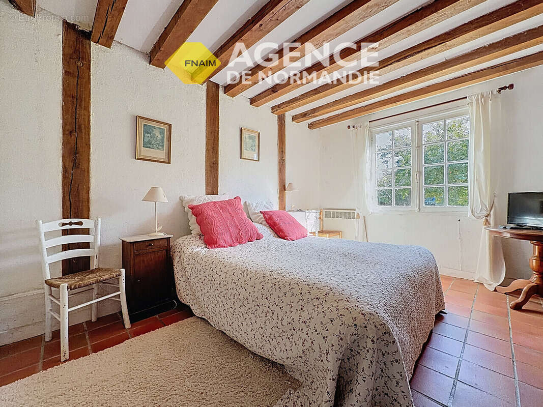 Maison à MONTREUIL-L&#039;ARGILLE