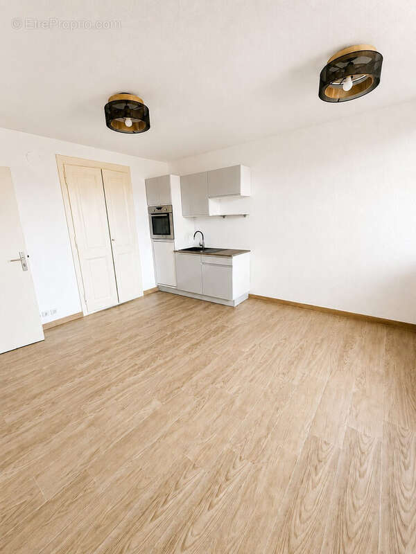 Appartement 25 m² à Thonon-Les-Bains  - photo 3