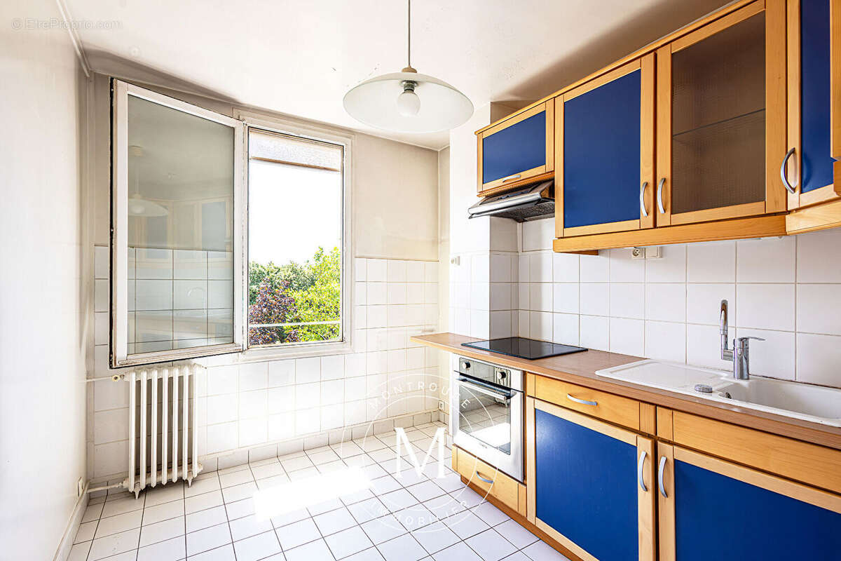 Appartement à MONTROUGE
