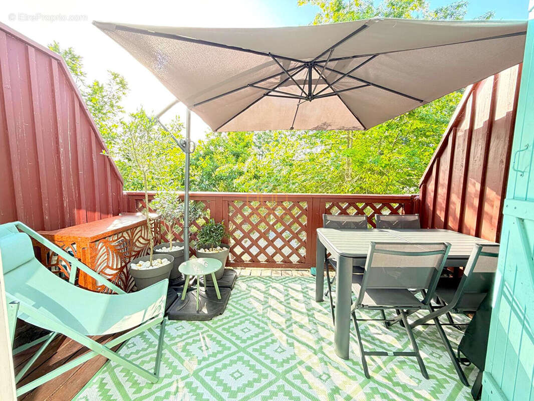 Appartement T4 avec terrasse à vendre au Teich dans résidence avec piscine - photo 9