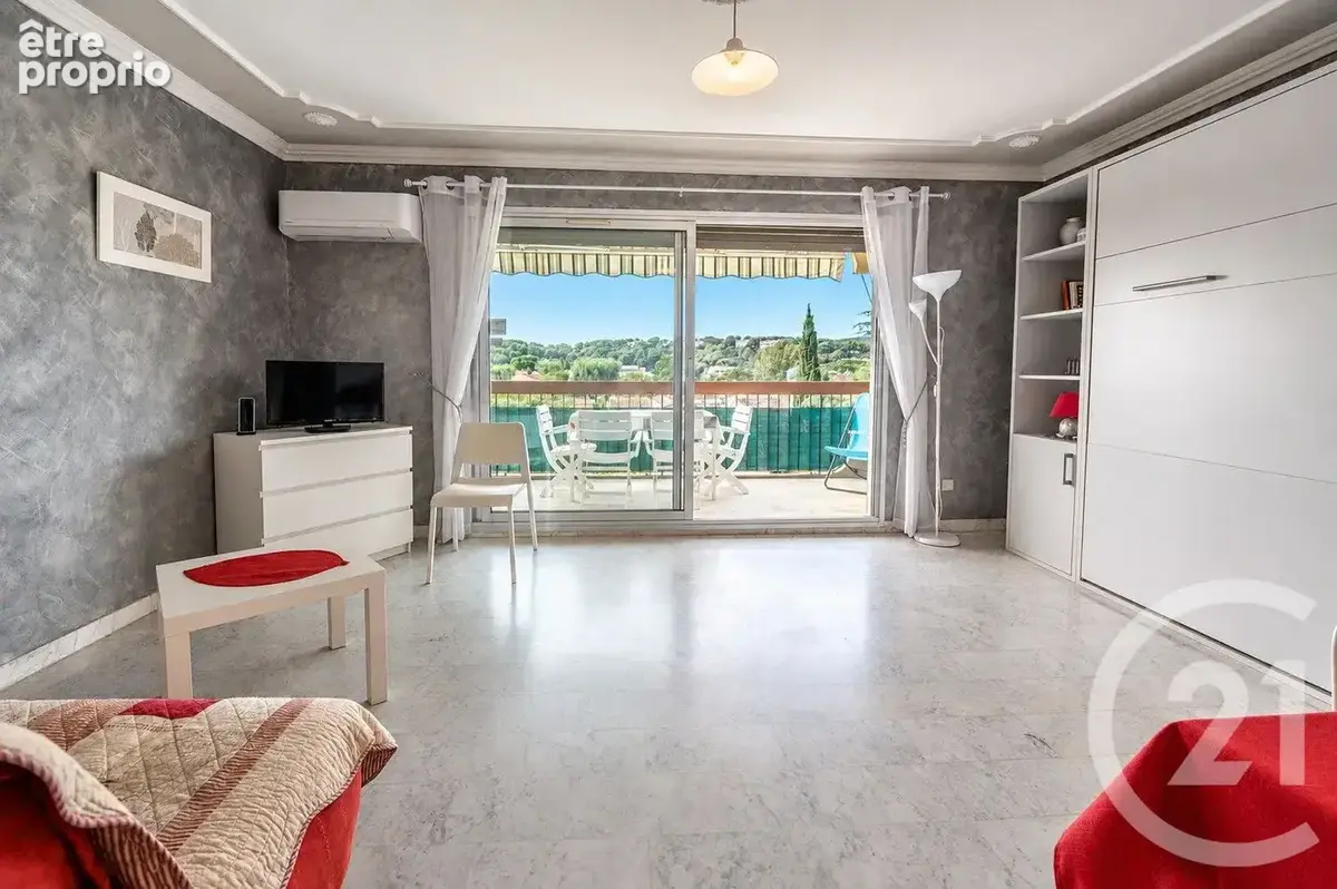 Photo Appartement à Le Lavandou au prix de 185 000€