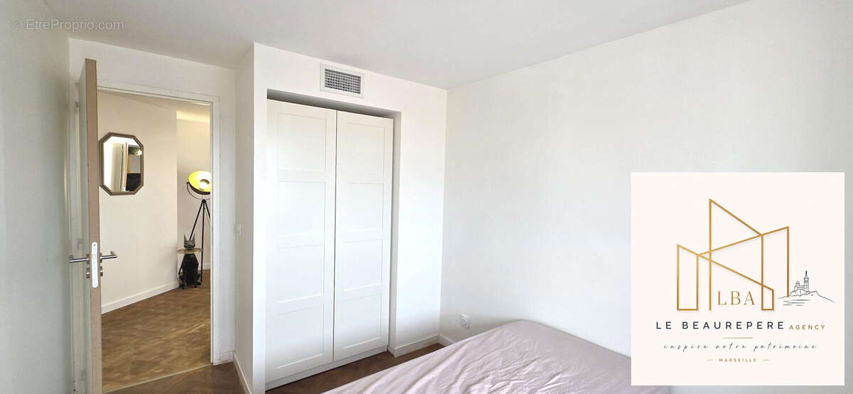 Appartement 97 m² à Marseille-8e  - photo 7