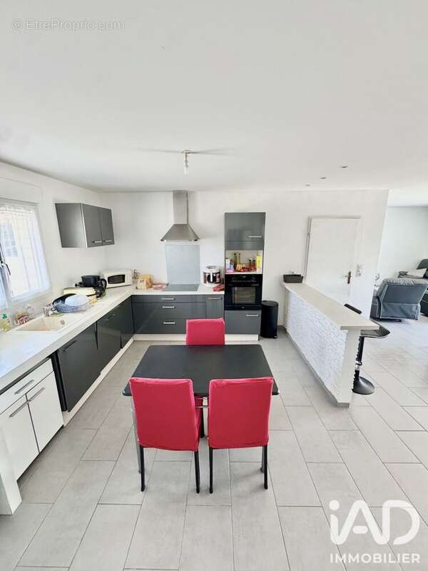 Maison 96 m² à Romilly-Sur-Seine  - photo 6