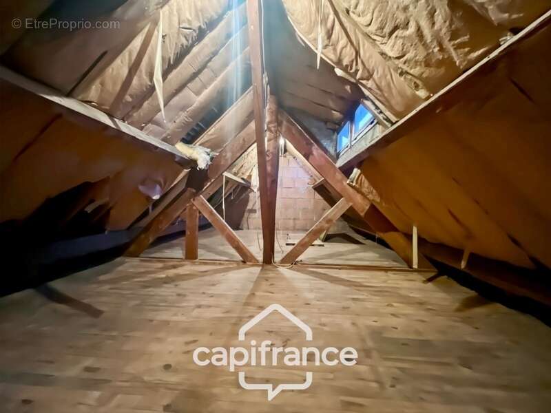 Maison à SAINT-MAUR-DES-FOSSES