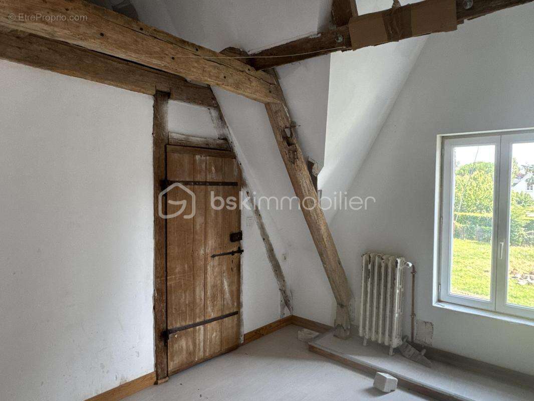Élégante maison bourgeoise fin XIXe, début XXe siècle  à rénover, avec dépendance et terrain de plus de 1 000m2 - photo 13