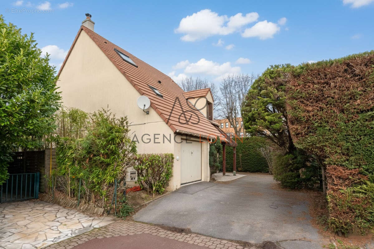 Maison à LE PECQ