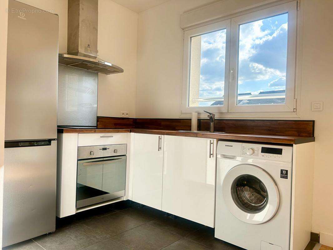 Appartement à FONTENAY-SOUS-BOIS