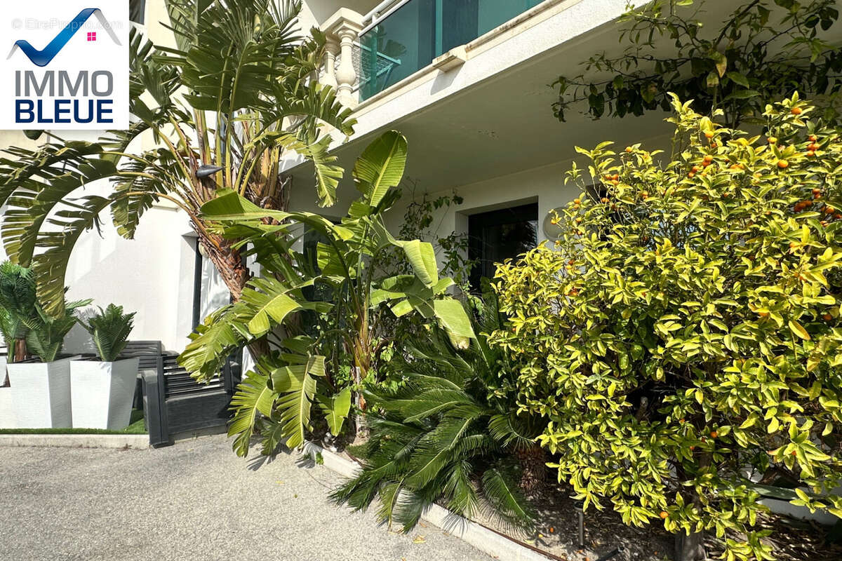 Appartement à CARRY-LE-ROUET