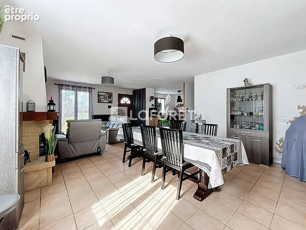 Maison plain pied secteur calme LES TROIS LACS - photo 3