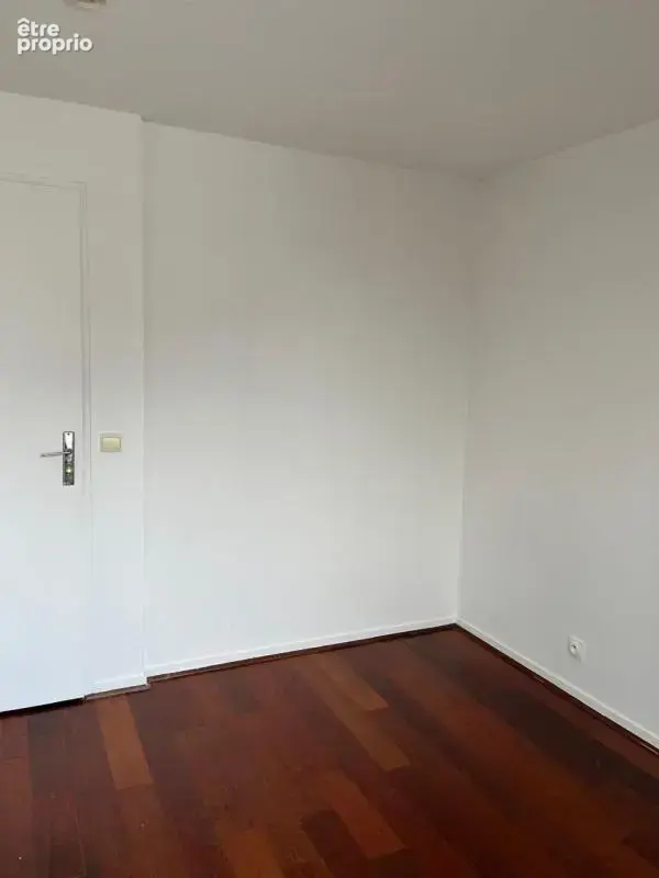 A vendre:  Charmant appartement de standing de 3 pièces 60m² à Saint-Denis - photo 10