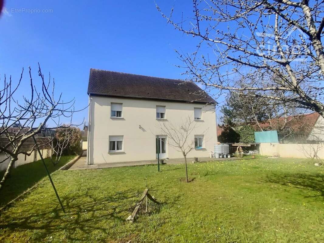 Maison à VINEUIL
