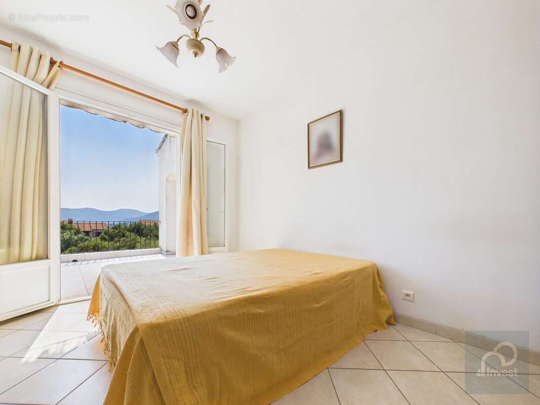 Maison 140 m² à Ajaccio  - photo 8